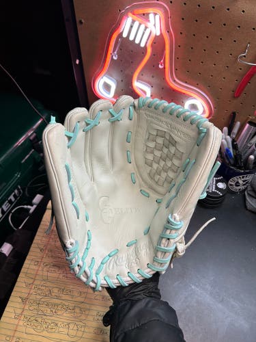 Rawlings Gold Glove Elite Baseball Glove LEFTY (LHT), 12.5” (Conditioned & Relaced in Mint)