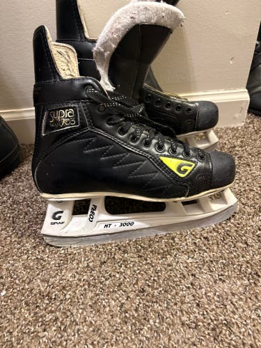 Graf Supra 703 Hockey Skates Regular Width 7.5 (Used)