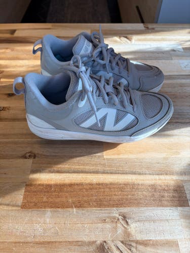 New balance youth cleats
