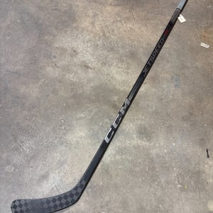 Intermediate CCM Jetspeed FT690 Hockey Stick LH 55 Flex P29 | 62"