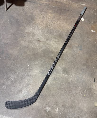 Intermediate CCM Jetspeed FT690 Hockey Stick LH 55 Flex P29 | 62"