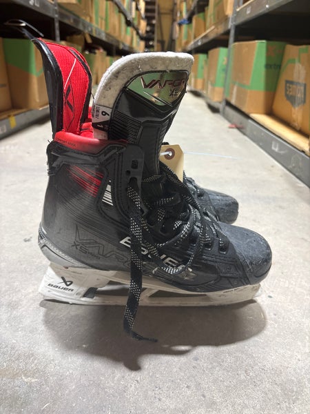 Intermediate Bauer Vapor X5 Pro Hockey Skates | Size 6 Fit 1
