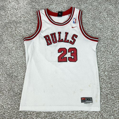 Vintage Chicago Bulls Jersey Mens XL White NBA Basketball Michael Jordan 23 Nike