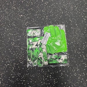 Used TACTIXXS Soccer Goalie Gloves Green 5 11849-S000037829