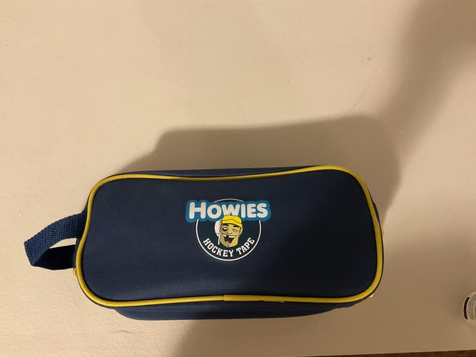 HOWIES HOCKEY ACCESSORY BAG. 
 brand new