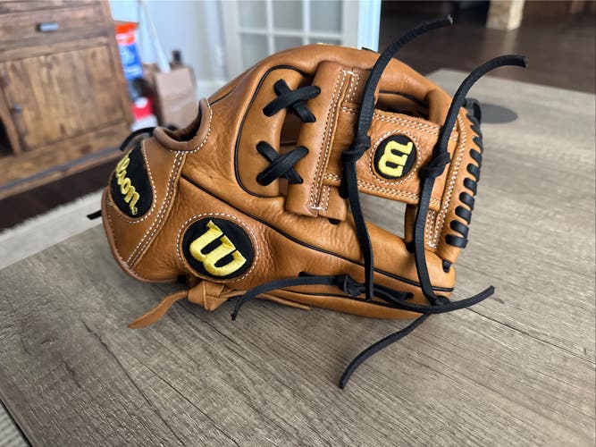 Wilson A950 RH Infield Baseball Glove 11.5" (Used)