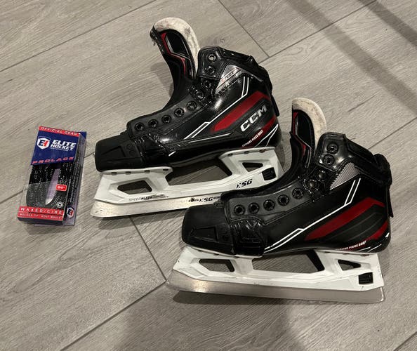 Intermediate CCM Extreme Flex E6.9 Hockey Goalie Skates Regular Width Size 5.5 (Used)