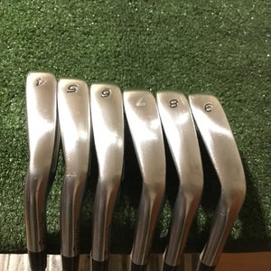 Taylormade Left Handed R7 TP Irons Set (4-9 Irons) Stiff S300 Steel Shafts +1/2