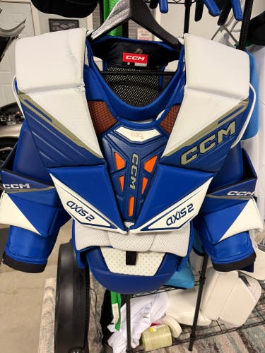 Small CCM Axis 2 Goalie Chest Protector (Used)
