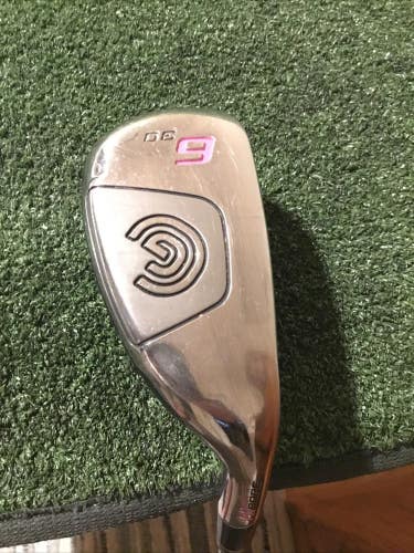 Cleveland Ladies Hibore Hybrid 30* 6 Iron 50g Graphite Shaft (36.75)