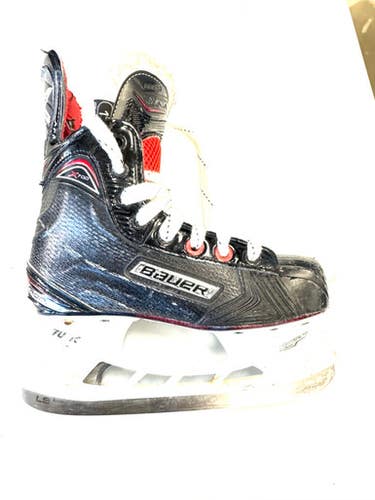 Used Bauer VAPOR X700 Junior Hockey Skate Junior 01 11860-S000305891