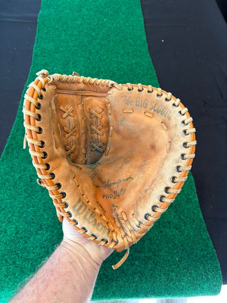 Baseball Glove: Wilson RH First Base Baseball Glove 12.5" (Used)