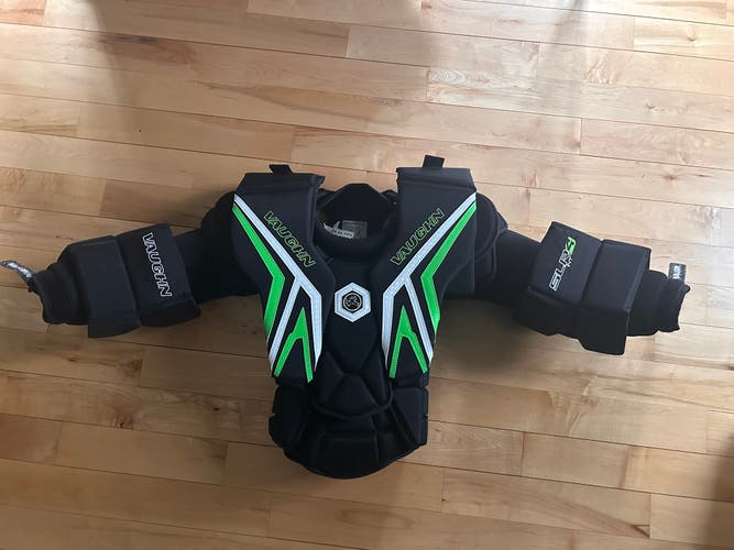 Medium Vaughn SLR4 Goalie Chest Protector (Used)