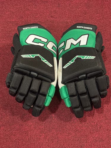CCM HGTKPP Gloves 14" Pro Stock Item#UN1424
