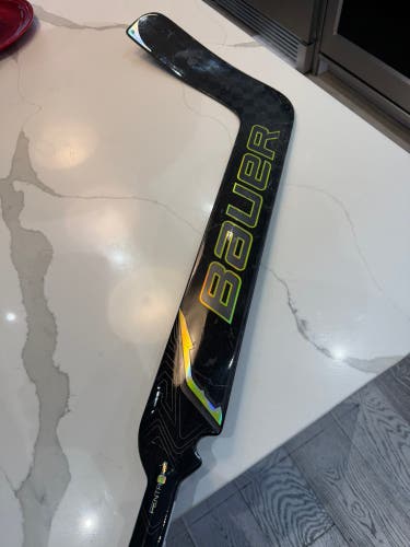 Intermediate Bauer Vapor Fylite Regular Goalie Stick 23" Paddle (Used)