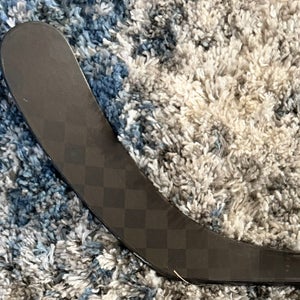 Senior Bauer Vapor Flylite Right Handed Hockey Stick P29 72 Flex (Used)