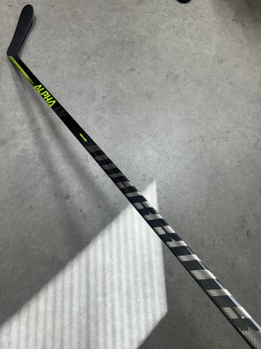 85 Flex P28 Senior Warrior Alpha LX20 Right Hand Hockey Stick Pro Stock (New)