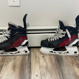 CCM JetSpeed FT680 Hockey Skates Regular Width 7 (Used)
