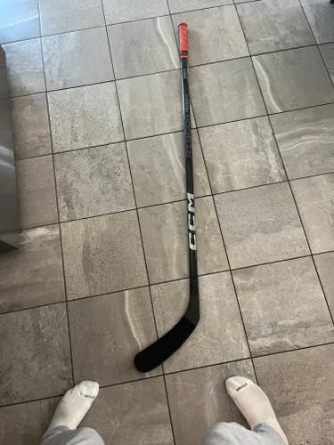 Junior CCM Ribcor Trigger 9 Pro Right Handed Hockey Stick 40 Flex (Used)