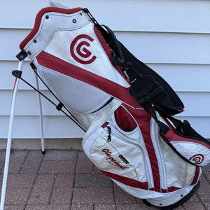 Cleveland Golf Stand Carry Bag Dual Straps White Red Black 8 Way Dividers