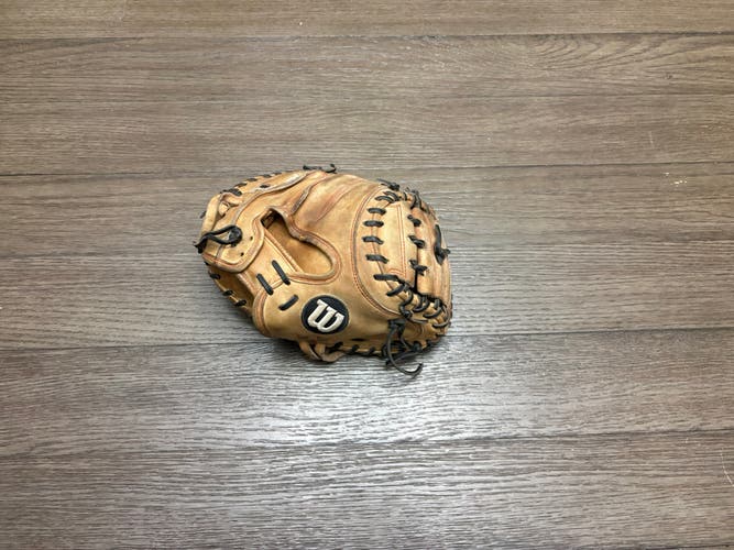 Wilson A2000 DPCM 33" Catchers Mitt