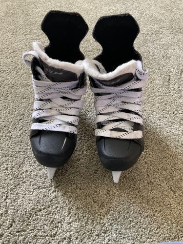 Black CCM JetSpeed FT340 Hockey Skates Regular Width 12 (Used)