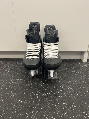 True SVH Hockey Skates 11 (New)