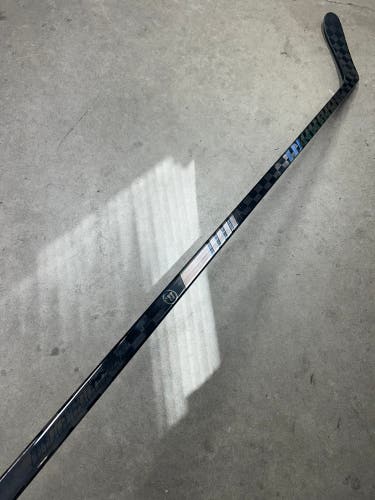 85 Flex P28 Senior Warrior Super Novium Left Hand Hockey Stick (New) Pro Stock
