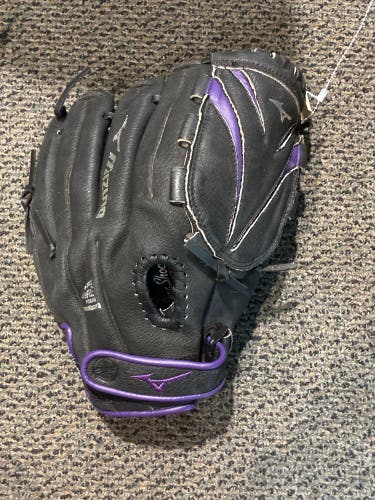 Black Mizuno Finch RH Softball Glove 12" (Used)