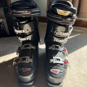 Mondo 27 & 27.5 Unisex Nordica Ski Boots (Used)