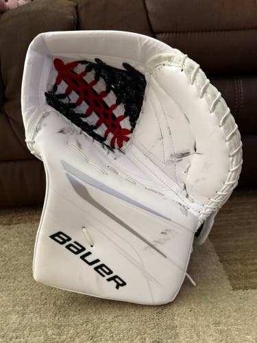 2024 Bauer Vapor Hyperlite 2 Regular (New)