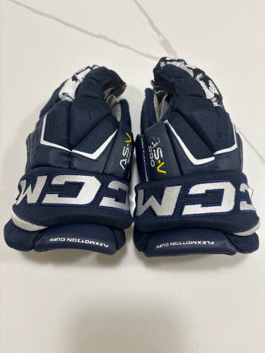 CCM Tacks AS-V Pro Gloves 11" (Used)
