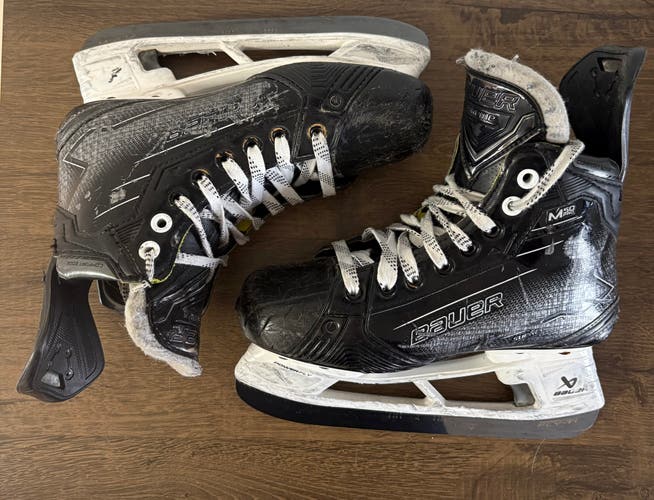 Black 2024 Bauer Supreme M50 Pro Hockey Skates Regular Width Size 4.5 (Used)