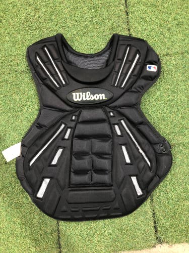 Adult Wilson Catcher's Chest Protector 19" (Used)