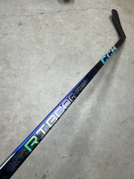75 Flex P29 Senior CCM RibCor Trigger 9 Left Hand Hockey Stick Pro Stock (New)