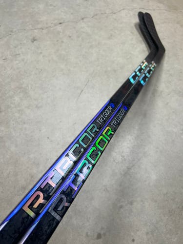 2 PACK 75 Flex P28 Senior CCM RibCor Trigger 9 Left Hand Hockey Stick Pro Stock (New)