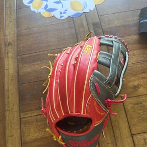 2023 Wilson A2K RH Outfield Baseball Glove 12.75" (Used)