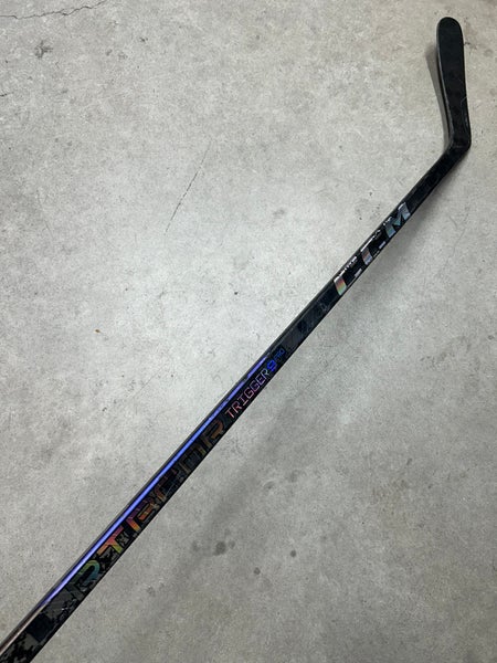 65 Flex P29 Senior CCM RibCor Trigger 9 Pro Left Hand Hockey Stick Pro Stock (Used)