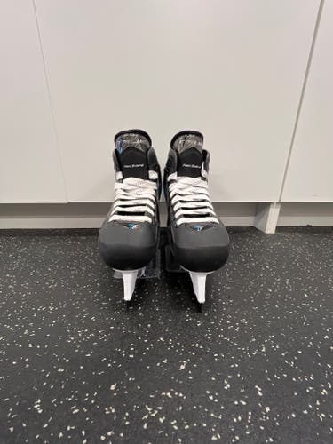 True TF Hockey Skates 8 (New)