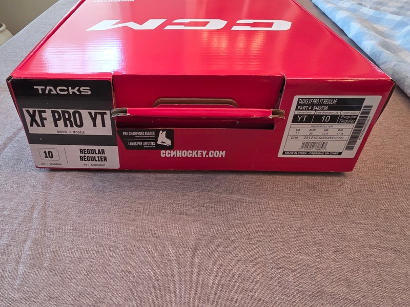 CCM XF PRO YT Hockey Skates Regular Width 10 (Used)