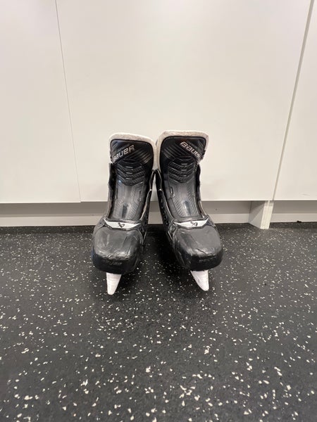 Bauer Supreme Shadow Hockey Skates 7.5 (Used)