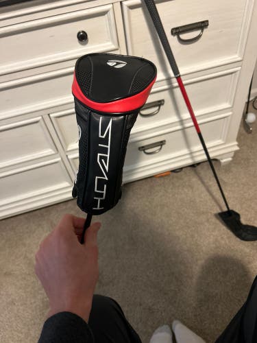 TaylorMade Stealth Right Handed Fairway Wood Stiff Flex 5 Wood (Used)