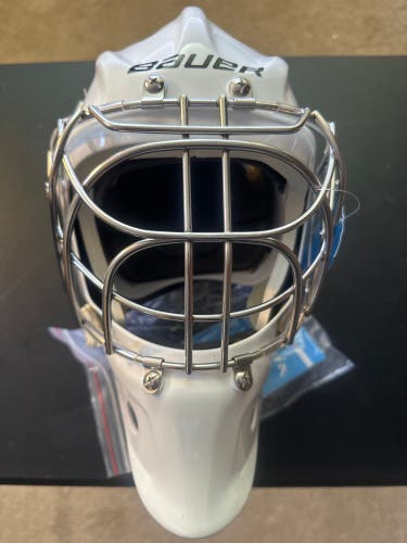 Senior Medium Bauer 940 Goalie Mask Certified Cat-Eye  (New)
