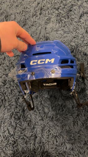 Medium CCM Tacks 720 Helmet (New)