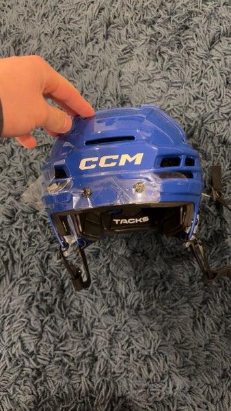 Medium CCM Tacks 720 Helmet (New)