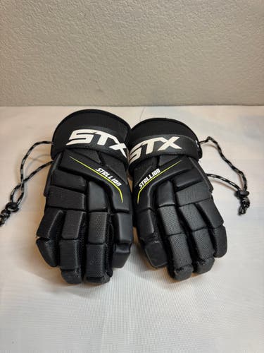 STX Stallion 200 Lacrosse Gloves (Used)