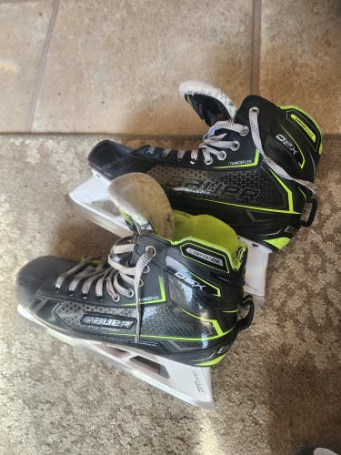 2022 Bauer Hockey Goalie Skates Regular Width 9.5 (Used)