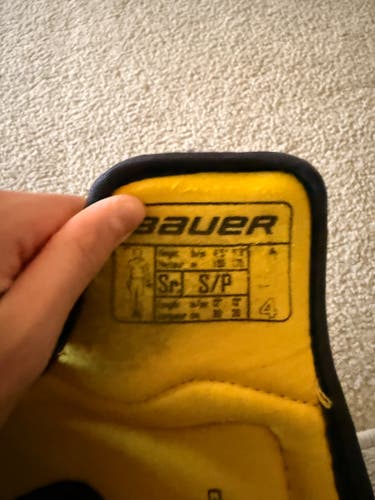 Small Senior Bauer Supreme 150 Elbow Pads (Used)