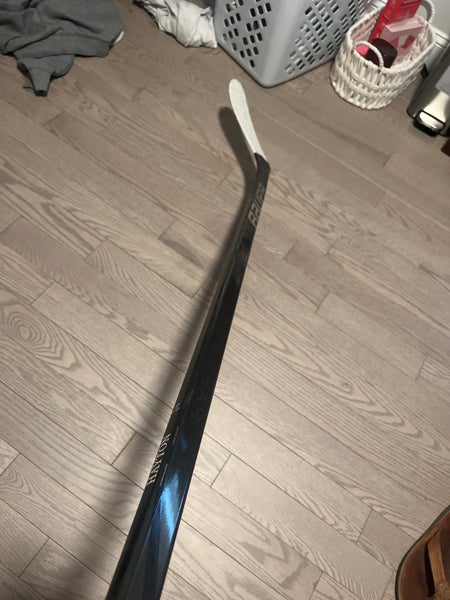 Senior Bauer Vapor Hyperlite 2 Left Hand Hockey Stick P28 87 Flex Pro Stock (Used)
