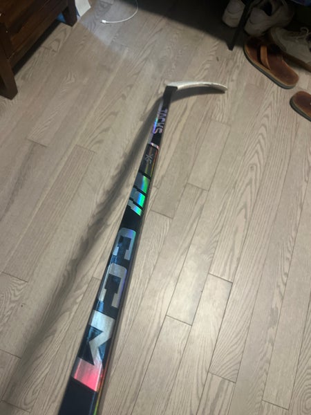 Senior CCM Tacks XF Pro Left Hand Hockey Stick P28 70 Flex Pro Stock (Used)